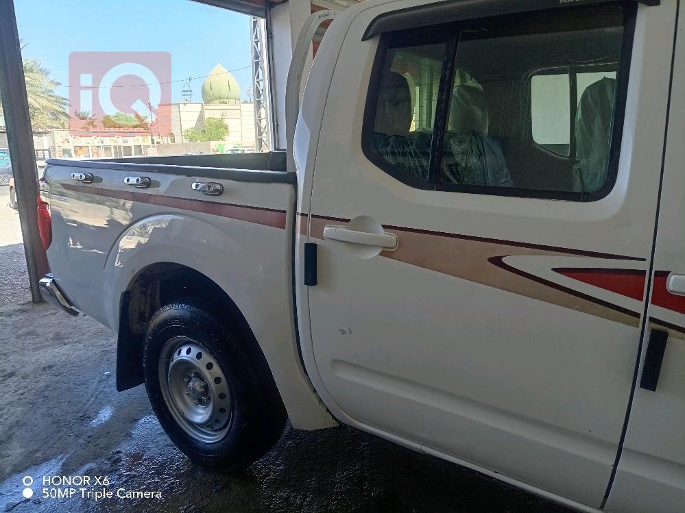 نيسان نافارا